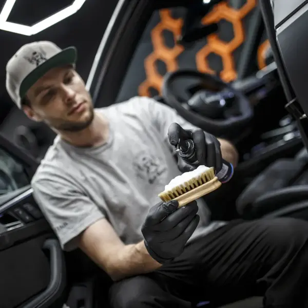 eng_pl_BadBoys-Alcantara-Cleaner-Foamer-150ml-6360_16